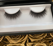 Load image into Gallery viewer, Miss Mini Minx Lashes